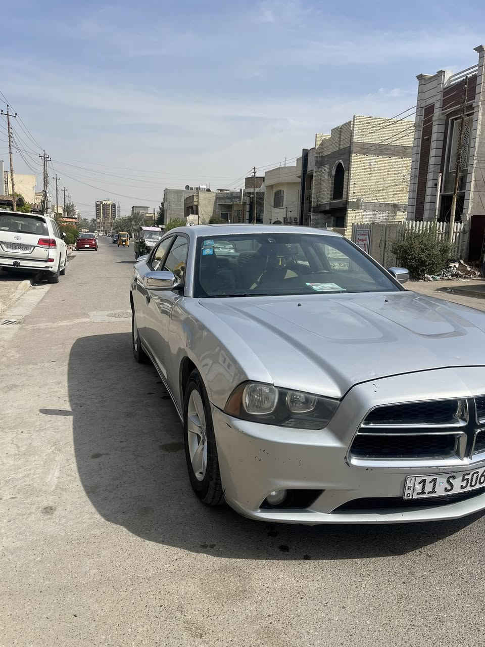 جارجر موديل ٢٠١٢
رقم بغداد دولي تحويل جديد بأسمي
السياره كير مكينه خير من الله 
حادثها سرقه بدون اي ضربه 
بيها صبغ قطعتين بدون داخل 
مكينه ٣٦٠٠ 
فتحه سقف 
تحكم كشن كهرباء 
نقص بيها بس حداديه 

السعر ١٤٥ وبيها مجال للشراي

***********
