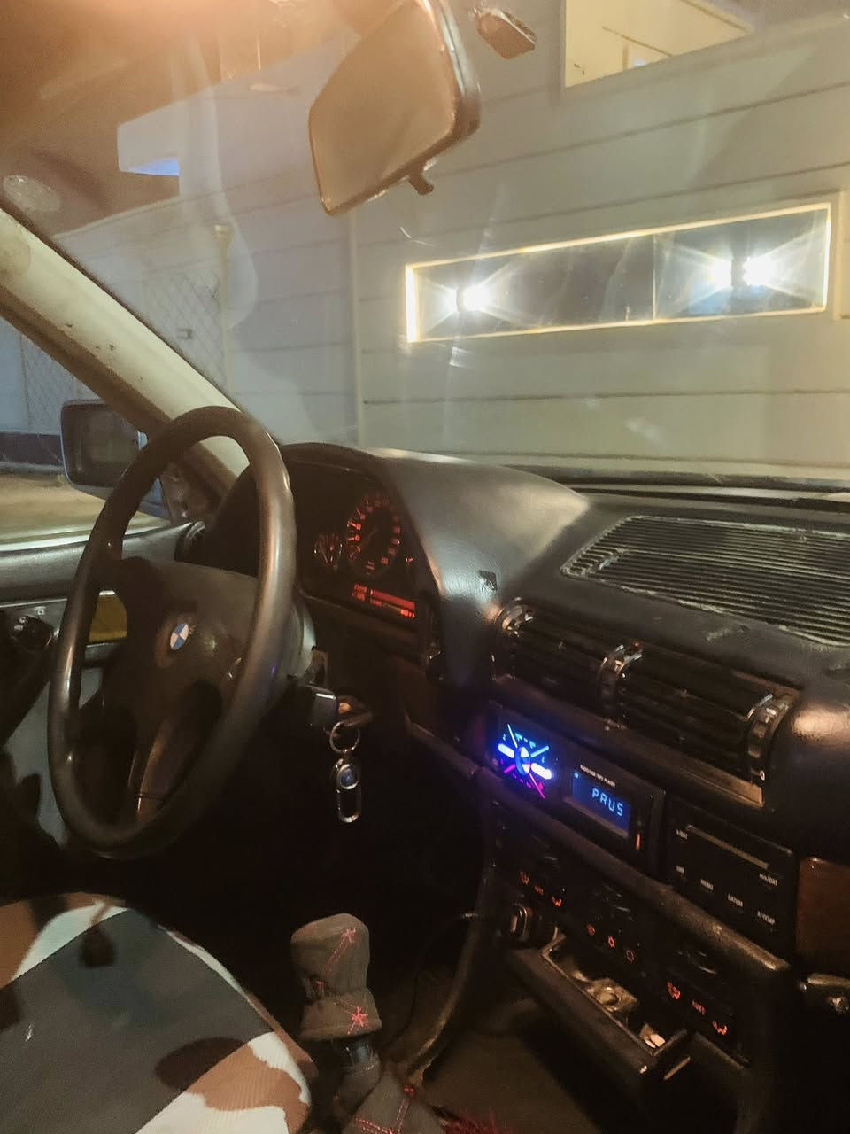 سعر١٨كير عادي سياره جاهزه صدر كير مكينه كهربائيه كله شغاله ما اندل صاحبه ***********
