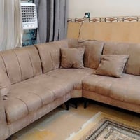 تخم تفصال قبل سنتين نضافه 75‎%‎ سعره 200 وبي مجال مكاني رئاسه المعلمين...