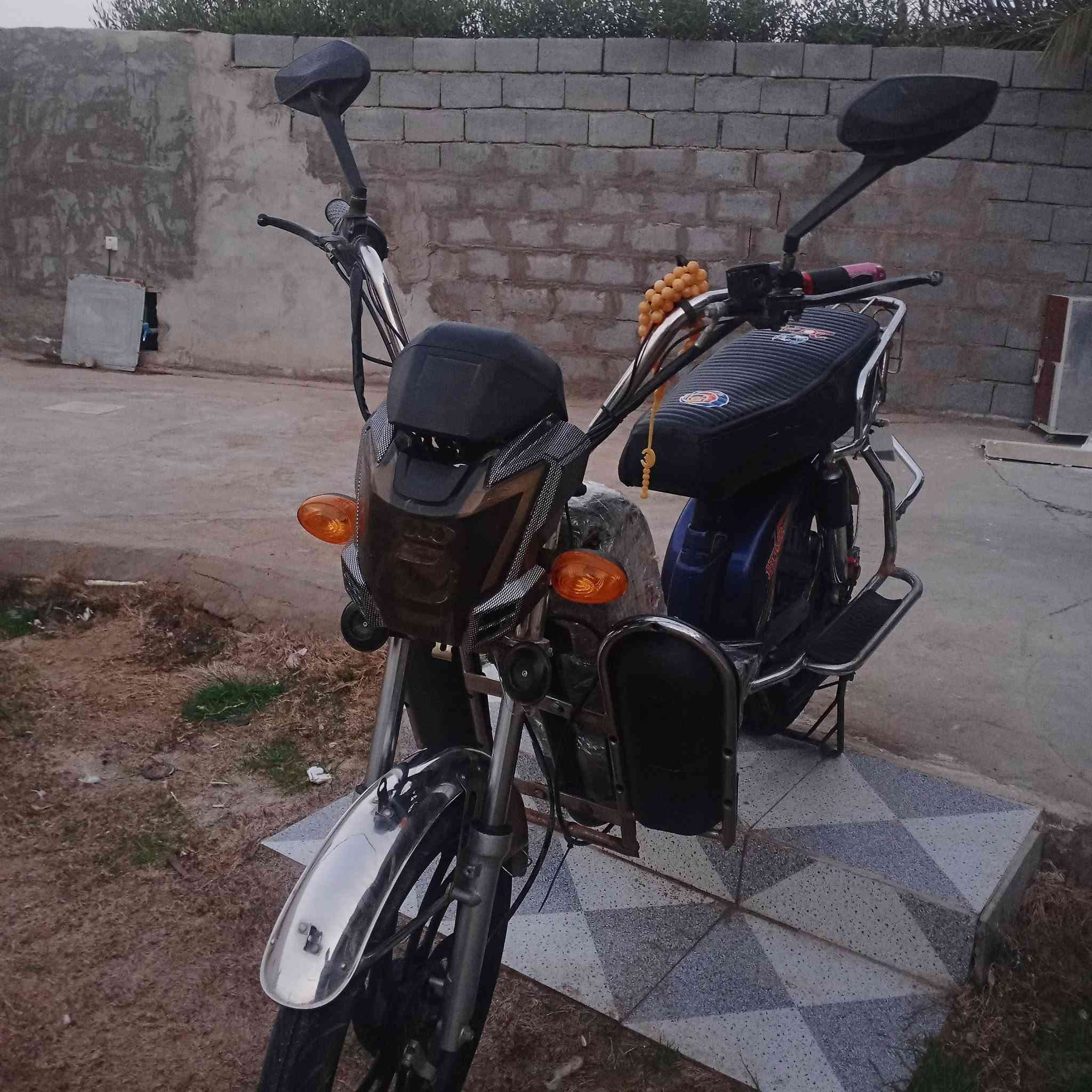 سلام عليكم موطور شحن للبيع نضيف بطارياته عل فحص تايارات جدد سعر 325 وبي مجال لشراي فقط..
*********** ابي واتساب 
مكان الدراجه فلوجه قرب جامع التقوئ !

