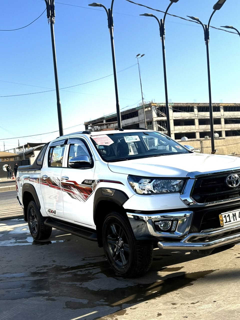 تويوتا هايلوكس ٢٠٢٣ فور ويل 4×4
زيرووووو استلام شركة ساز 
باسمي رقم بغداد
ماشية ٢٨ بعدها ع وضع شركه بشرط حته تايرات بعدها بضمان شركه يعني تبديل دهن مجاني
سيارة مكفولة كفالة عامة من كلشي بوضع الشركة 
المواصفات....
بنيد جكات
مكينة 4 سلندر 
كير اوتماتيك
سونار مع منشو مع تصوير فيديو كفاله عامه 
للاتصال / ***********
بيع سريع مستعجل
عنوان سياره بغداد حي اور

