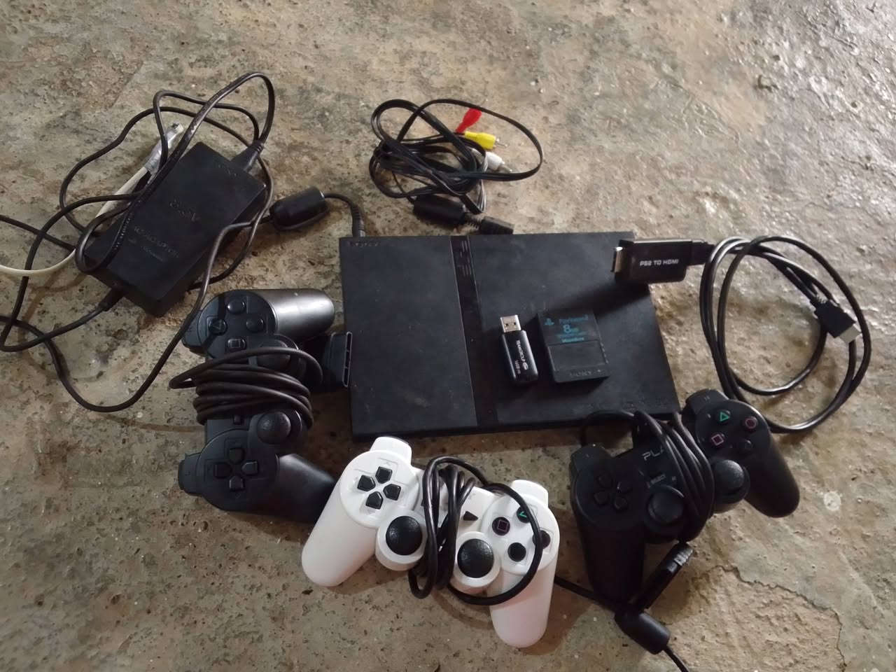 سوني تو للبيع كامل مع كيبل HD ومحوله HD من اشغله يطلع هيج بالشاشه ماعرف شنو السبب السعر 25 قفل العنوان القوسيات.


**إذا كنت صاحب هذا الإعلان وتريد حذفه لأي سبب، رجاءا أرسل رسالة إلى الدعم الفني**