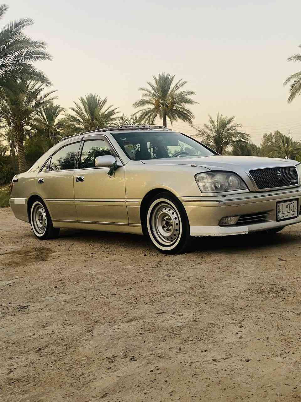 السلام عليكم ورحمه الله وبركه ملكه موديل٢٠٠٠ السياره بيه ضربه جاملغ خلفي فقط بسمي اصوليه مكفوله منل كص ونقل جثه  شراي تصل *********** متواجد علفيس
