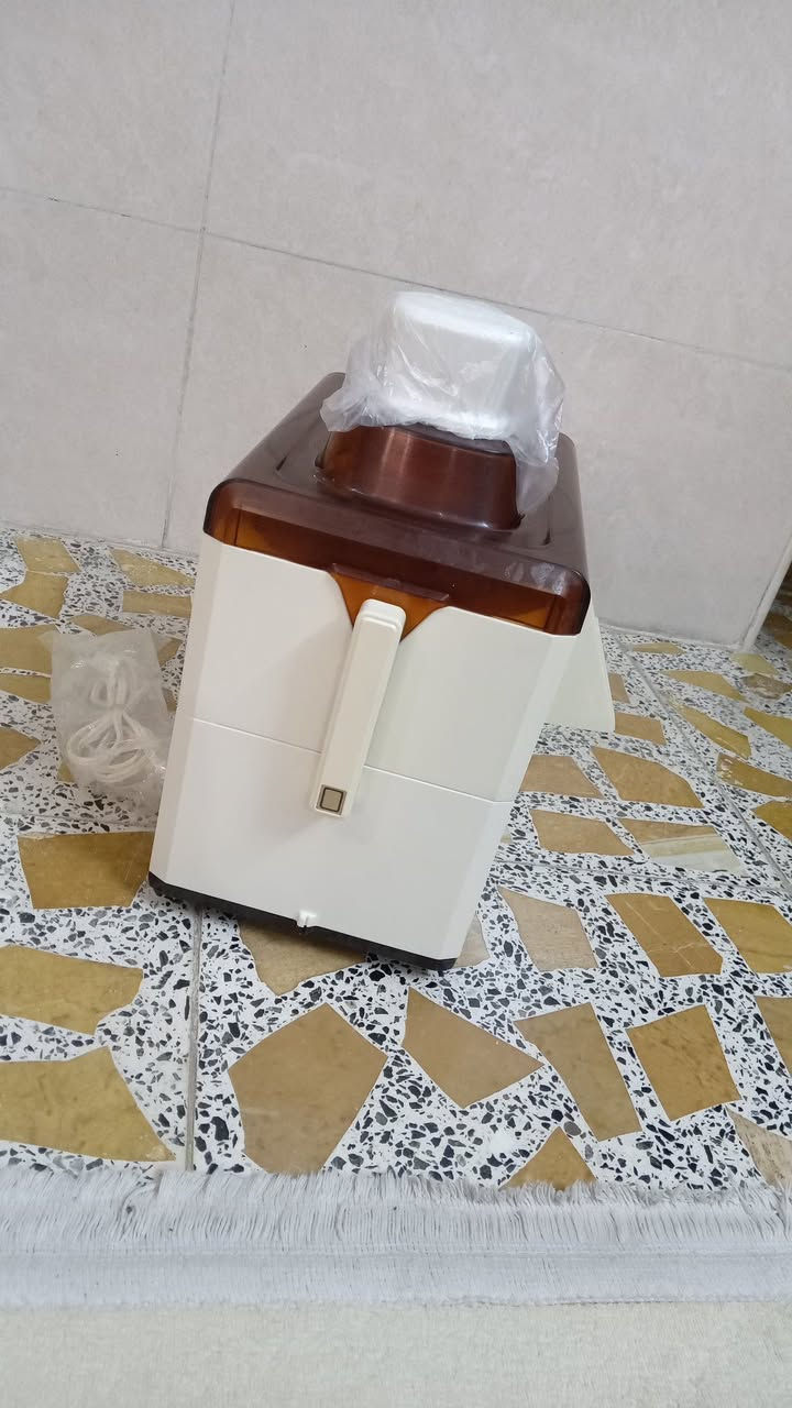 سلام 👋 عليكم 
للبيع معصاره فواكة National 
نضافه عالية جدآ جداً ع وضع شركه 
ليرغب بل شراء يراسل الصفحة او تصال 
*********** مكان بغداد
