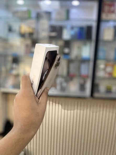 السلام عليكم 
‏iPhone 16 Pro Max
بطاريه 100‎%‎
ذاكره 256
جهاز نظيف شخط واحد ما بي 
جهاز بعده داخل ضمال ينتهي ضمان مالته 2026 بشهر 4
جهاز كارتونه و كيبل الأصلي مالته موجود 
سعر مليون 500 (1,500,000)
العنوان بغداد جديده 
رقم ***********
