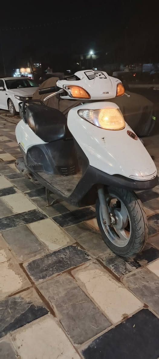 للبيع سبيسي ياباني دراجه بلاديه سلف هندر عداد كله شغال سعر ٤٥٠ الف راقم ***********
