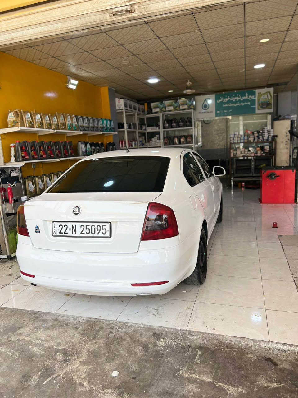 Skoda octivea 2012
رەقەموو ژینگەو بان نوێیە تەحویل وکالە بەشەرت

TB:تەکسیبوە کرایتە خسوسی

مواسەفات ( مەکینە ٢٠ - گێر عادی-٢ جام کارەبا- تەبرید-)

لەسەر ساخی بەخە بێدەعم بێ لێدران
نرخ (٦٥) مجالێکی کەم 

بۆزانیاری زیاتر پەیوەندی بکە 
*********** أربيل, العراق
