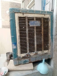 ميز بلازمه • مبردة ٢ ونص • الاسفل تعبان