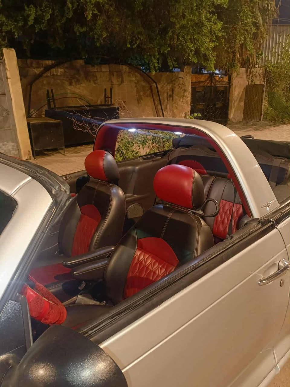 2006 مكينه وكير كورله السياره جديده مابيها كل نقص
