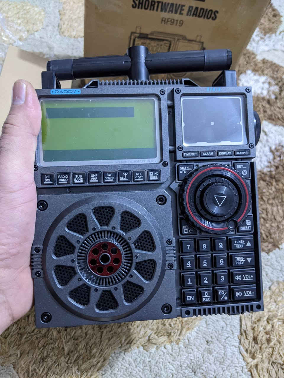 السعر ٢٢٥ الف
Raddy RF919 SSB Shortwave Radio
FM AM SW VHF UHF AIR CB WB and SSB Receiver


**إذا كنت صاحب هذا الإعلان وتريد حذفه لأي سبب، رجاءا أرسل رسالة إلى الدعم الفني**