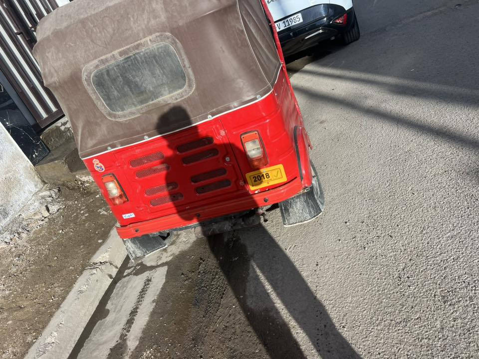 سلام عليكم تكتك للبيع مكاني الشعب موديل 17 بيه خيط تبخير ***********
