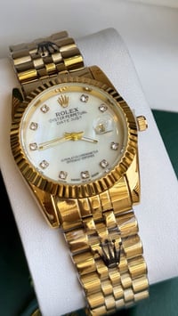 ساعات • توصيل