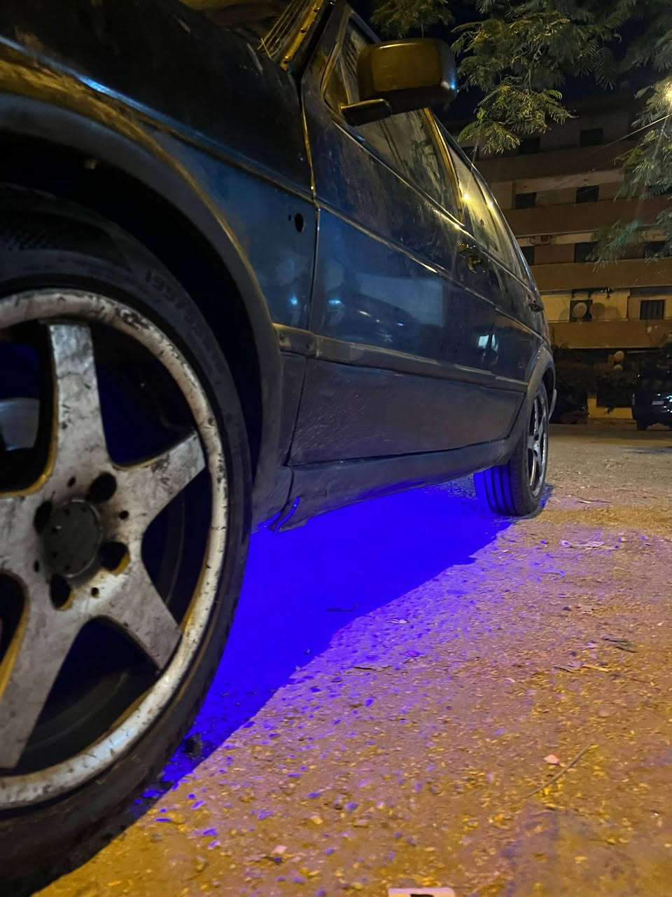 اسلام عليكم افضل الله اتوفر اناره دشبول اناره مقاعد انارع خلفيه اماميه اشاير لد زنون كلشي متوفر عندي وسعار جوه سوق حقيقي راسلوني وتددلوني وذهاذاا رقمي ***********
