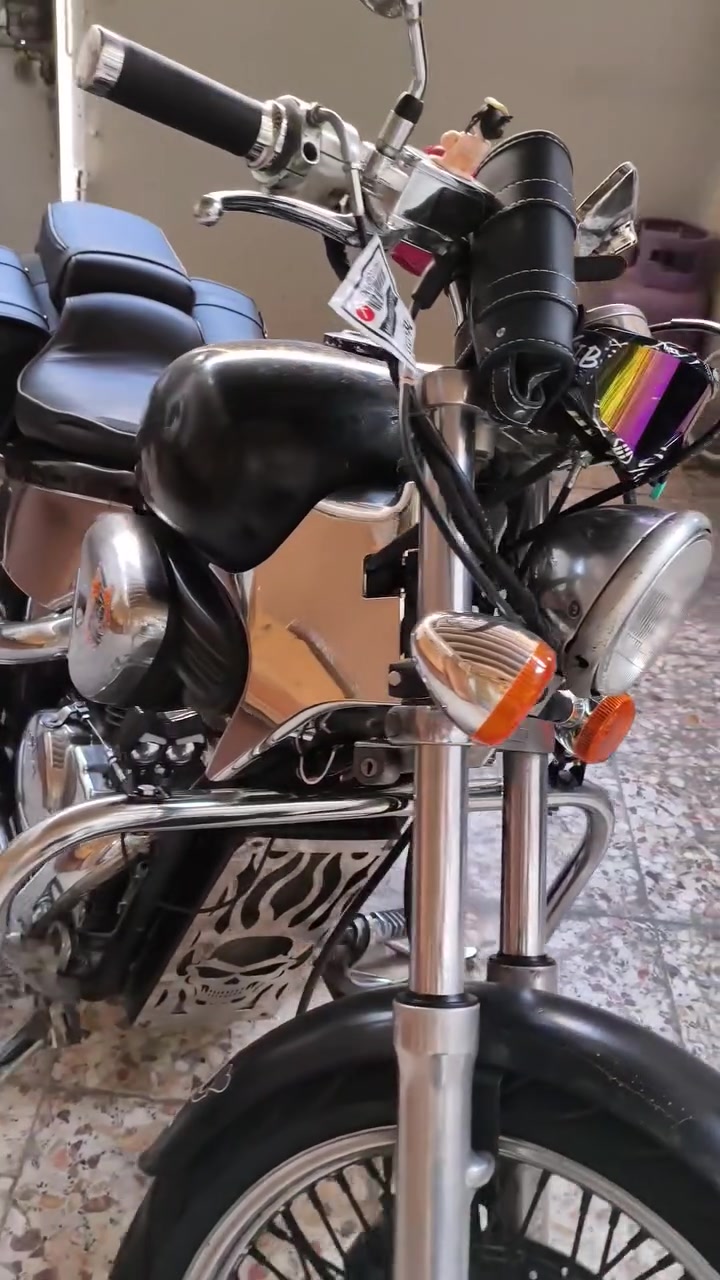 بيع او مراوس
هارلي هوندا ستد 400cc كفاله عامه من التاير لتاير كهربائيات كلهه شغاله اشاير امامي خلفي عالي ناصي هورن  فيت بم ابلاد وضع شركه  جنط اصفاح جدد  بلاجترات 2 جدد  مكينه كفاله لاتبخير ولاتنقيص ولانضوح حماوه اصلا انساهه سعرهه 13 وبي مجال بدون رقم بدون اوراق مكاتبه فقط  بيع او مراوس شعندك نزل  مكاني بغداد البياع


**إذا كنت صاحب هذا الإعلان وتريد حذفه لأي سبب، رجاءا أرسل رسالة إلى الدعم الفني**
