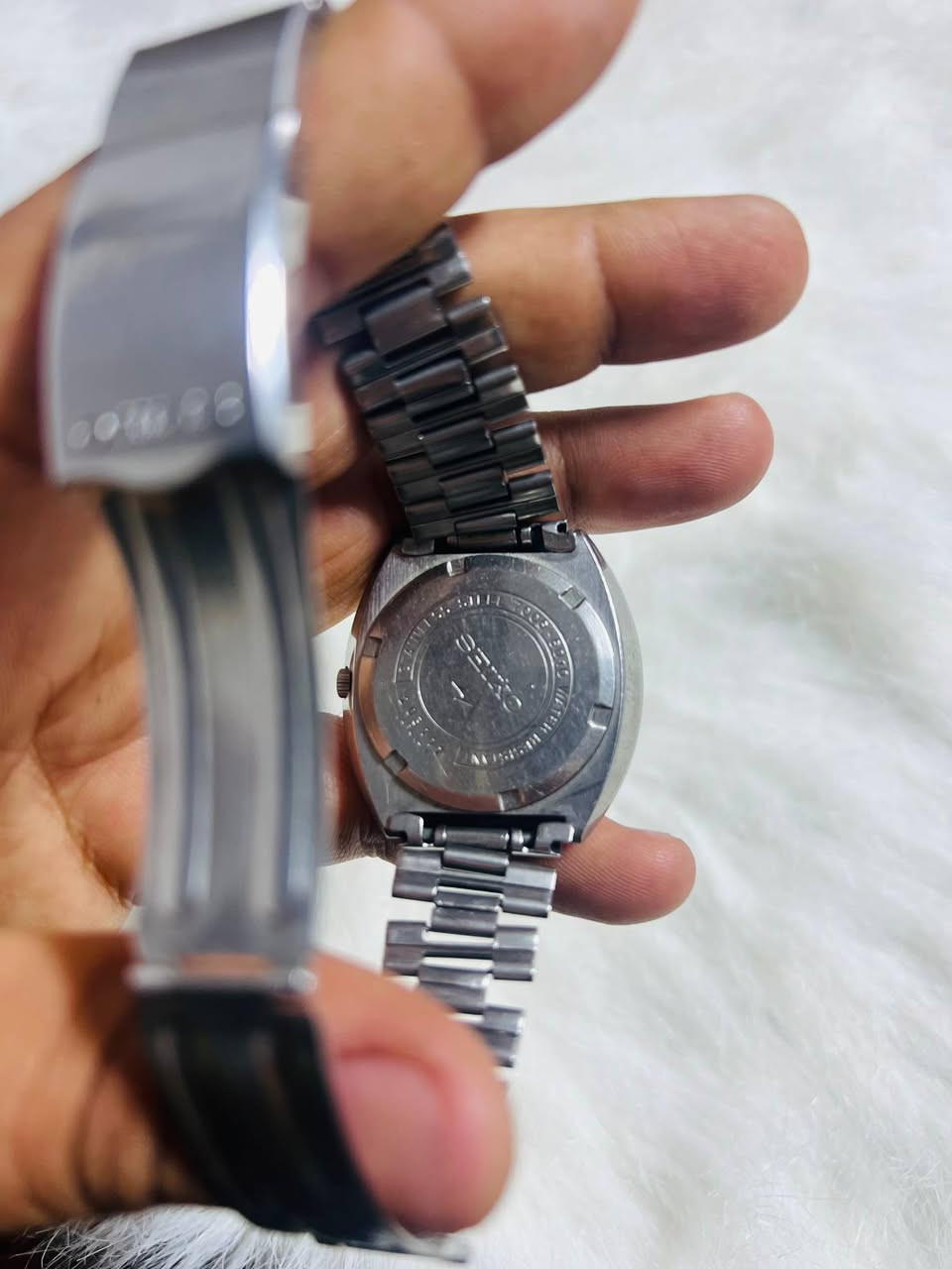 السلام عليكم
ساعه سايكو فنتج قديم أوتوماتيك نضافتها تامه 
الساعه بحاجه الي سير وبدي يعني تجليها فقط
سعر الساعه 65 ألف يوجد توصيل


**إذا كنت صاحب هذا الإعلان وتريد حذفه لأي سبب، رجاءا أرسل رسالة إلى الدعم الفني**