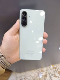 A56 256/8 نضافة 100  بدون ملحقات السعر 350 الف بغداد حي الجهاد 0770920...