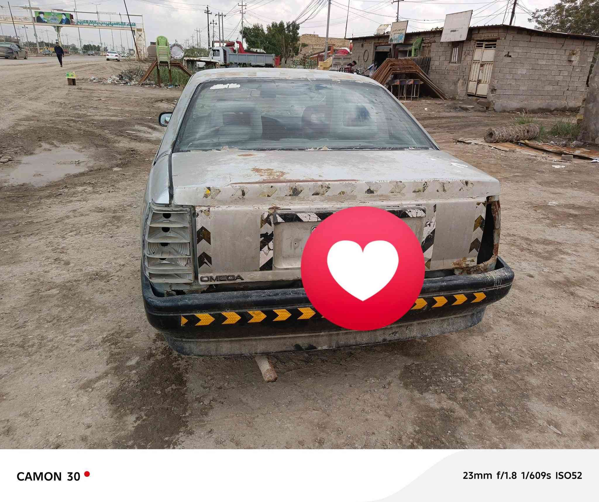 سلام عليكم اوبل للبيع م 88 مكينه وكير خير من الله مداور ثاني يوم السعر 11 وبيه مجال حك الجيه ***********
