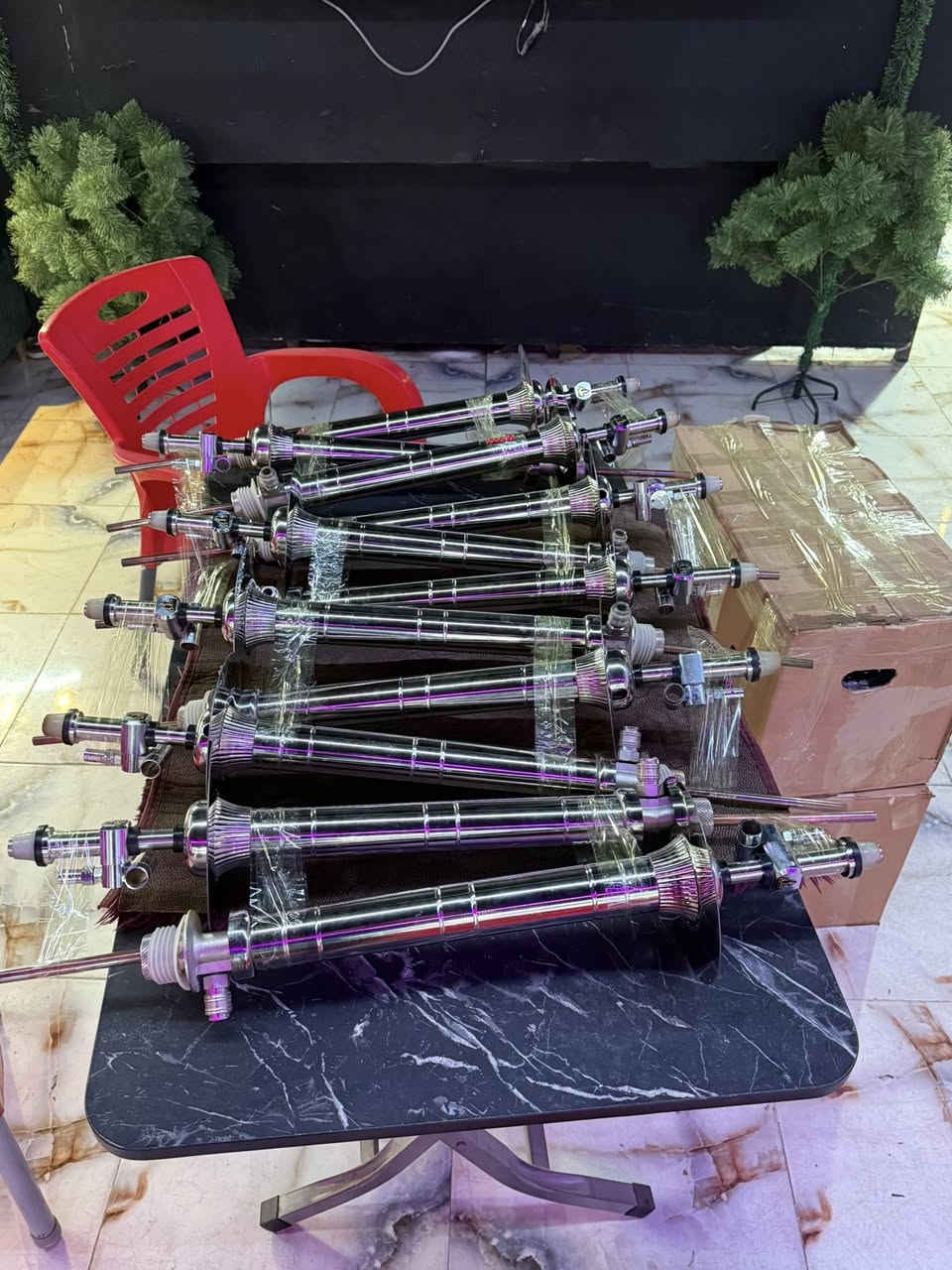 نراكيل طه 2025 للبيع
نضيفات ومستعملات قليل انطيك نركيله كامله قمجي وفنجان وشيشه الاصليه نفخ  عدد 10. سعر. مليون يعني الوحده ب100 الف كامله عنوان بيجي للأستفسار ***********
