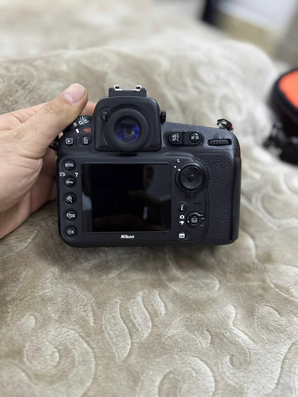 بديات نيكون D800 _ فول فريم _ عدد ٣

نضافة ٩٠ ٪؜ _ استعمال قليل جدا _ سعر الواحد ٧٥٠ الف

للاستفسار الاتصال على الرقم / ***********
