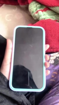 تلفون آيفون 13 للبيع كلش حلوو ونضيف ألون مالته زيتوني  السعر مالته 709...