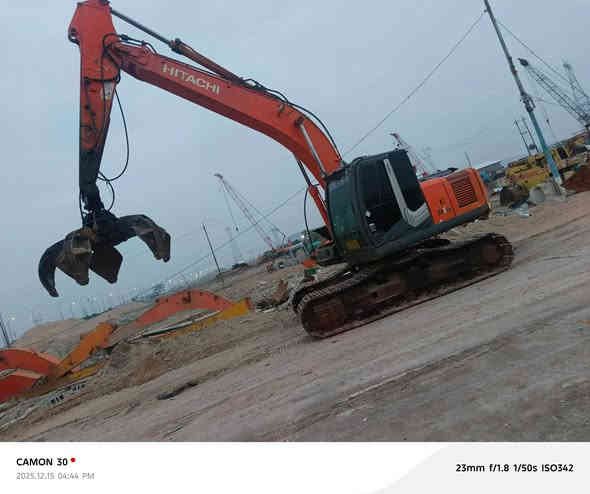 حفار زت ثري رقم سنويه اربيل محرك صينيه مضخه زناجيل نص عمر موديل ٢٠١٢ اربيل تحويل رقم ***********اسيا***********
