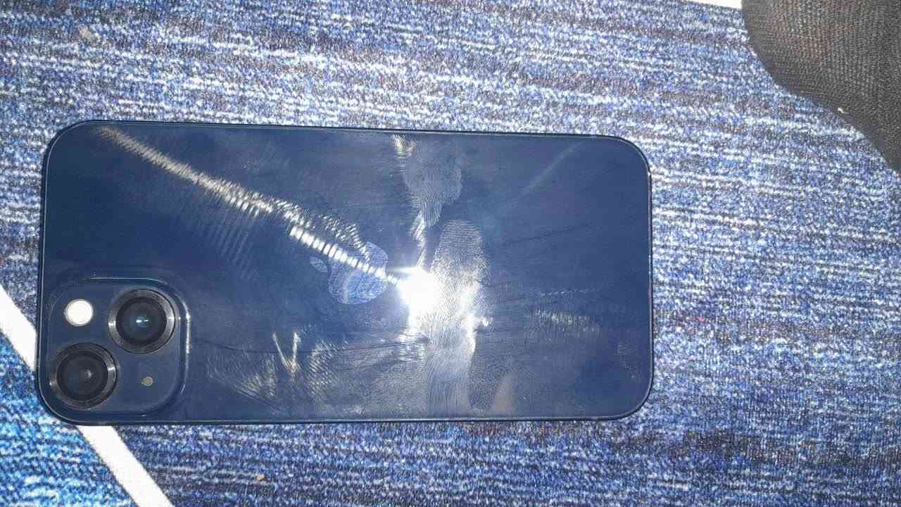 ايفون 13 عادي
ذاكره 128 

بطاريه 85 لا مبدل ولا مرفوع 

المبايل ما مفتوح 

بي ضربه خفيفه بل حافه
السعر 435


**إذا كنت صاحب هذا الإعلان وتريد حذفه لأي سبب، رجاءا أرسل رسالة إلى الدعم الفني**