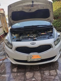 كارنز ٢٠١٤ • محرك ٢٠٠٠ • ٧ راكب