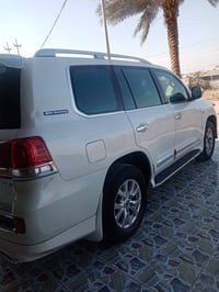 لاندكروزر • ٢٠١١ • بغداد دولي