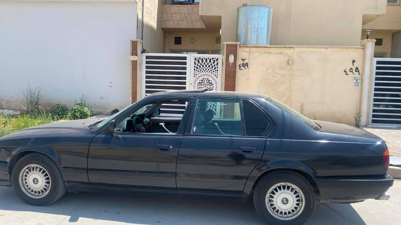 بي ام للبيع مستعجل اني مكلف بالنشر شراي يتصل عنوان موصل جانب الايسر
***********
