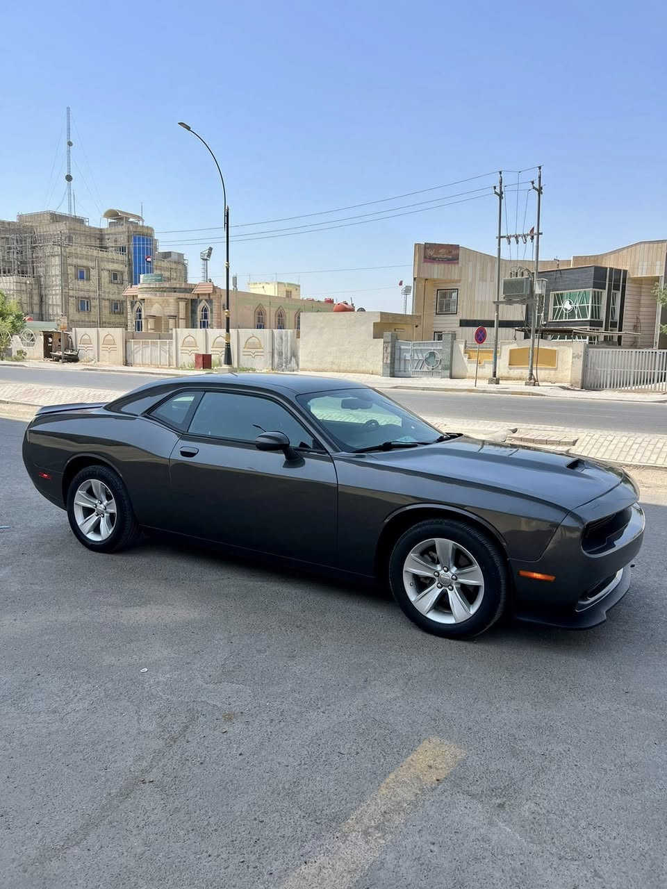 جالنجر موديل 2023  SX
مكينة 3600
مواصفاتها معروفة كشن سايق كهرباء شاشة وسطية كبيرة كاميرا خلفية دوارة وضعية سبورت كشنات مخمل تخم تايرات جديدة ماشية 67k 
حادثها جاملغ  وبنيد مبدل وحدث  Gt  
 السعر 169🔥    للأستفسار - *********** - *********** 
مكان السياره  بابل /
