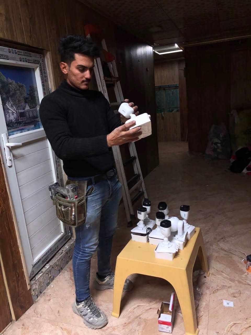 «وَقُلِ اعْمَلُوا فَسَيَرَى اللَّهُ عَمَلَكُمْ وَرَسُولُهُ وَالْمُؤْمِنُونَ وَسَتُرَدُّونَ إِلَى عَالِمِ الْغَيْبِ وَالشَّهَادَةِ فَيُنَبِّئُكُمْ بِمَا كُنْتُمْ تَعْمَلُونَ»
جزء من اعمالنا من تنصيب وصيانة  كامرات المراقبه 
مستعدون لتنصيب وصيانة كامرات المراقبه ip -انلوك  كذلك مستعدون لنصب البداله وسستم الصوت وانظمه الحريق والانذار وبأسعار مناسبه  للتواصل الاتصال بالرقم ***********او مراسلة الصفحه واتساب
