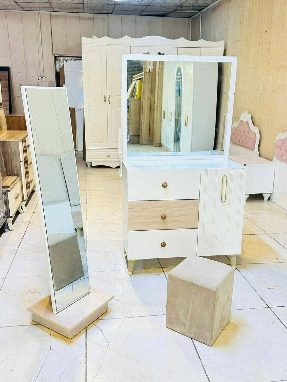 غرفه تركي
8قطع مع كنتور طفل  
سرير مخزن 

بيبان هايدروليك
 نضافه 90 💯 سعر 650قفل 
شد ونقل مجاني داخل بغداد محافظات بكروه


**إذا كنت صاحب هذا الإعلان وتريد حذفه لأي سبب، رجاءا أرسل رسالة إلى الدعم الفني**