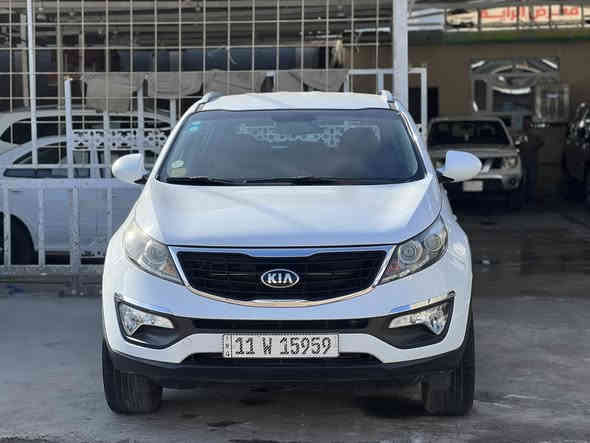 السلام عليكم 
سبورتج موديل2015
السونار يمك وكلشي موضحلك 
السياره جديده تخم تاير حداديه
جاهزه رقم بغداد ب اسمي 
عنوان السياره بغداد الويسفيه
معرض الاريه. السعر 160
0787 586 5444
