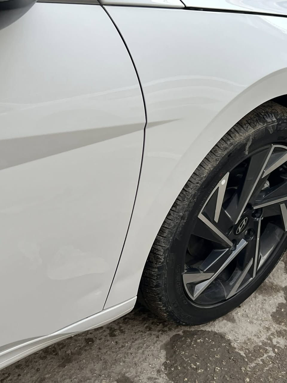 سلام عليكم النترا تجميع صيني محرك 1500
ماشية 8000 سيارة خير من الله زيرو بيها ذني رصعتين ول باقي كفالة  تريد تحويل تريد وكالة بسم شركة حرررررة ما مطلوبة فول مواصفات السعر 148 وبيها مجال بسيط *********** بغداد كفئات السيدية
