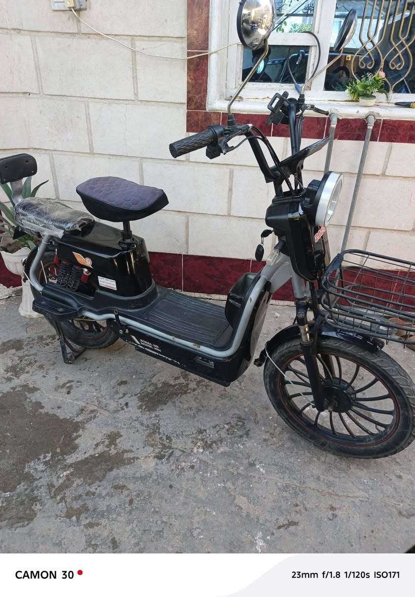 بايسكل شحن موديل 25 بطاريات خمسه مثبت سرعه كله شعال السعر 250 وبيه مجال *********** خان بني سعد
