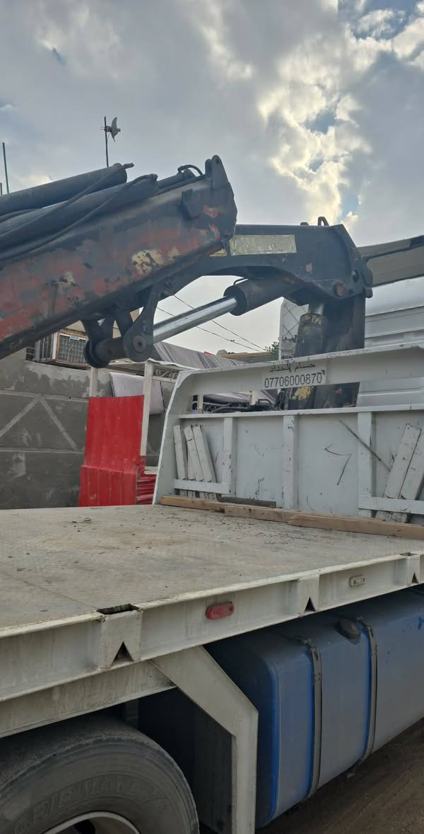 سلام عليكم للبيع كرين باثنگر ١١طن اربعة سلايت تلاثة دهن واحد يدوي ***********
