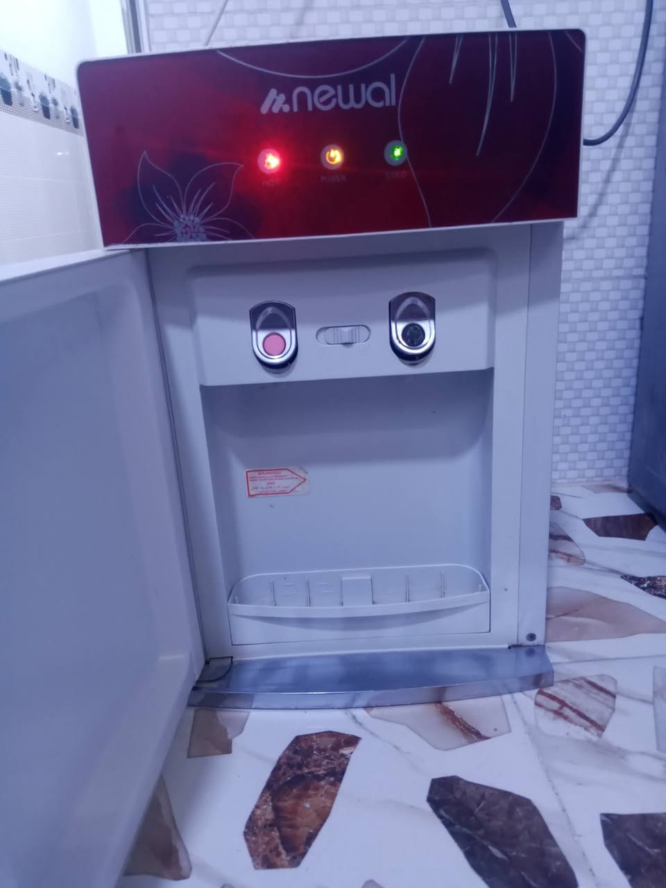 سلام عليكم براد اخو الجديد نضافه فول مستعمل شي قليل ول مكان كركوك حي العسكري ول سعر 55وبيه مجال وتواصل على هاذه الرقم ***********
