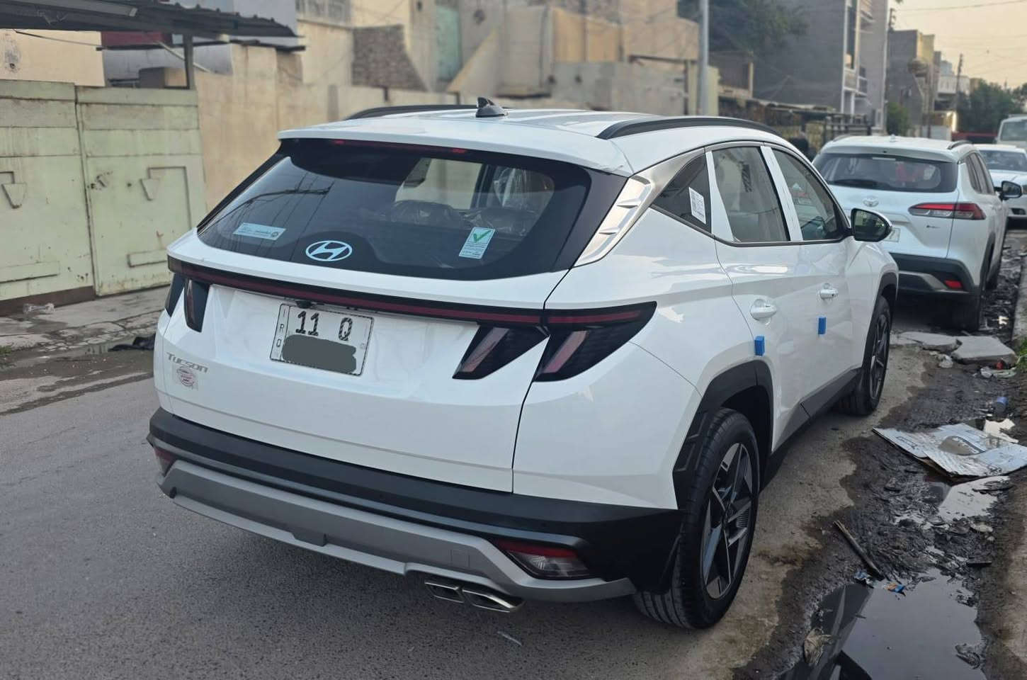 السلام عليكم
توسان 2025 للبيع فقط سعر (226$)
رقم بغداد  11 بأسمي
ماشيه 17 الف  بحاله الزيرو خليجي مكفولة فول موصفات عدا البانوراما
***********
مكاني بغداد / البياع
