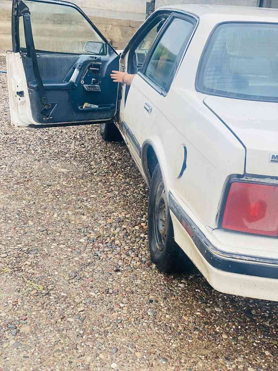 السلام عليكم اولدز موبيل للبيع موديل 90
كير ومحرك شرط الكير جديد مال كصه شديتو 
تواير جدد 
كشر شوف العين 
صدر جديد 
الداخل جديد بلادي 
شرط التحويل ول وكاله 
السعر 35 وبيها مجال 
وترهم مراوس حسب القناعه 
***********
