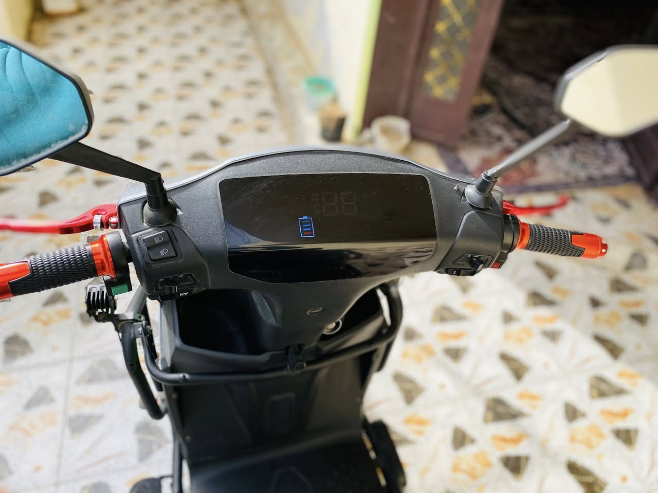 دراجة شحن لبيع صار شهرين من منزلها رنبة 
خان بني سعد 

‭٠٧٧٠ ٣٤٦ ٩٢٣٠‬
