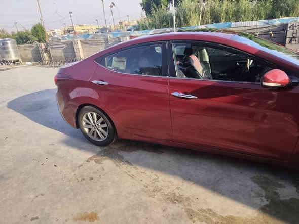 سلام عليكم 
الانترا 2014 امريكي
سياره بيه بس جاملغ فقط ونفسه ممبدل .وبيه شويه رصعات شخوط مبينات بسيطات 
السياره فول موصفات 
بصمه 
فتحه 
تحكمات ستيرن 
اربع وضعيات قياده 
سبورت .نورمل .كمفورت .ايكو 
اشاير بلمري 
سياره حداديه ستوني مبدله .امامي خلفي 
تخم تاير جديد 
ماشيه 1600ميل 
مكينه 2000
***********
***********
سعر 123وبيه مجال بسيط
