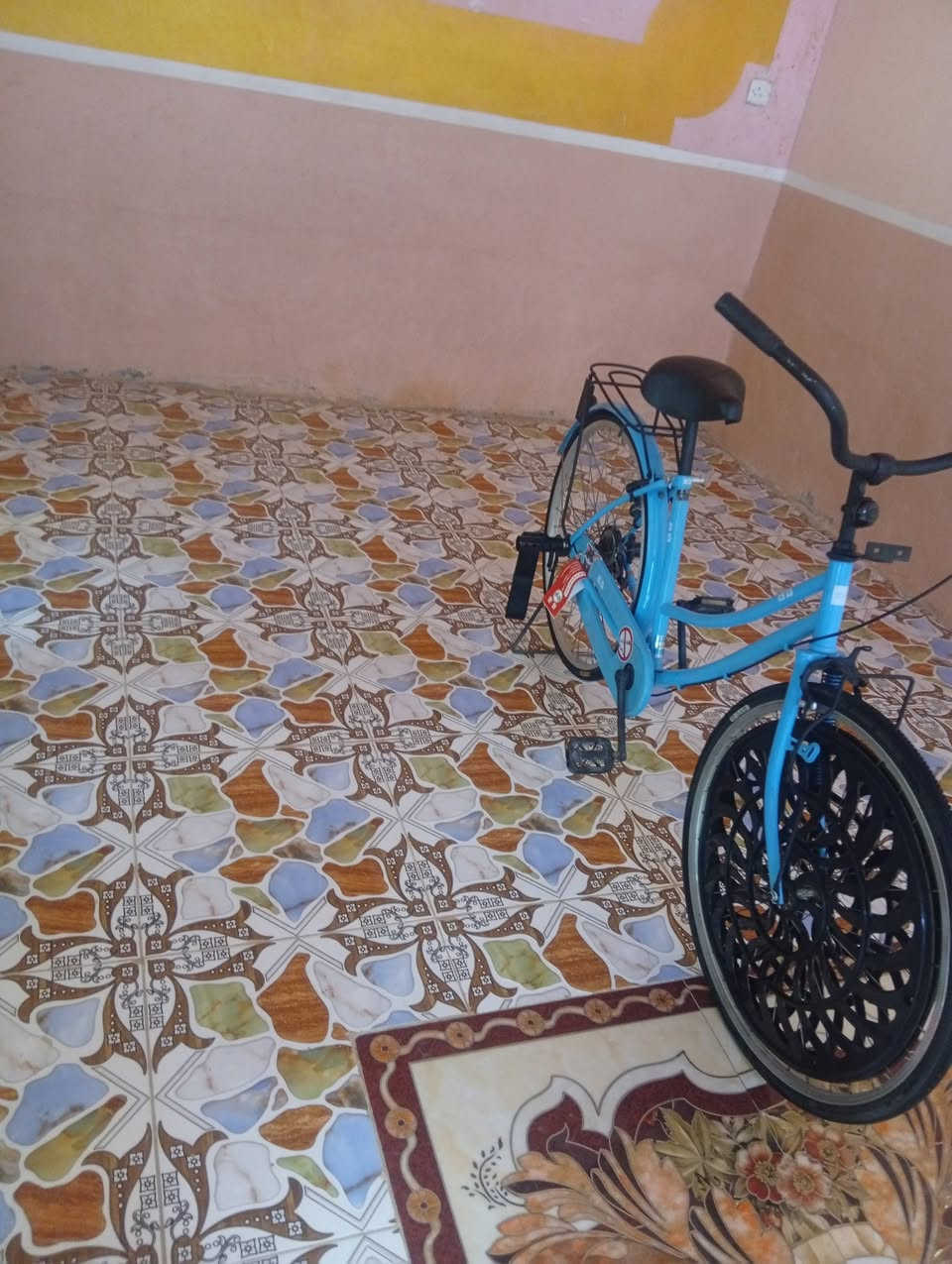 السلام عليكم شباب باسكل  حجم 26 وسعر خاص وعلي  مستعجل على بيعته


**إذا كنت صاحب هذا الإعلان وتريد حذفه لأي سبب، رجاءا أرسل رسالة إلى الدعم الفني**