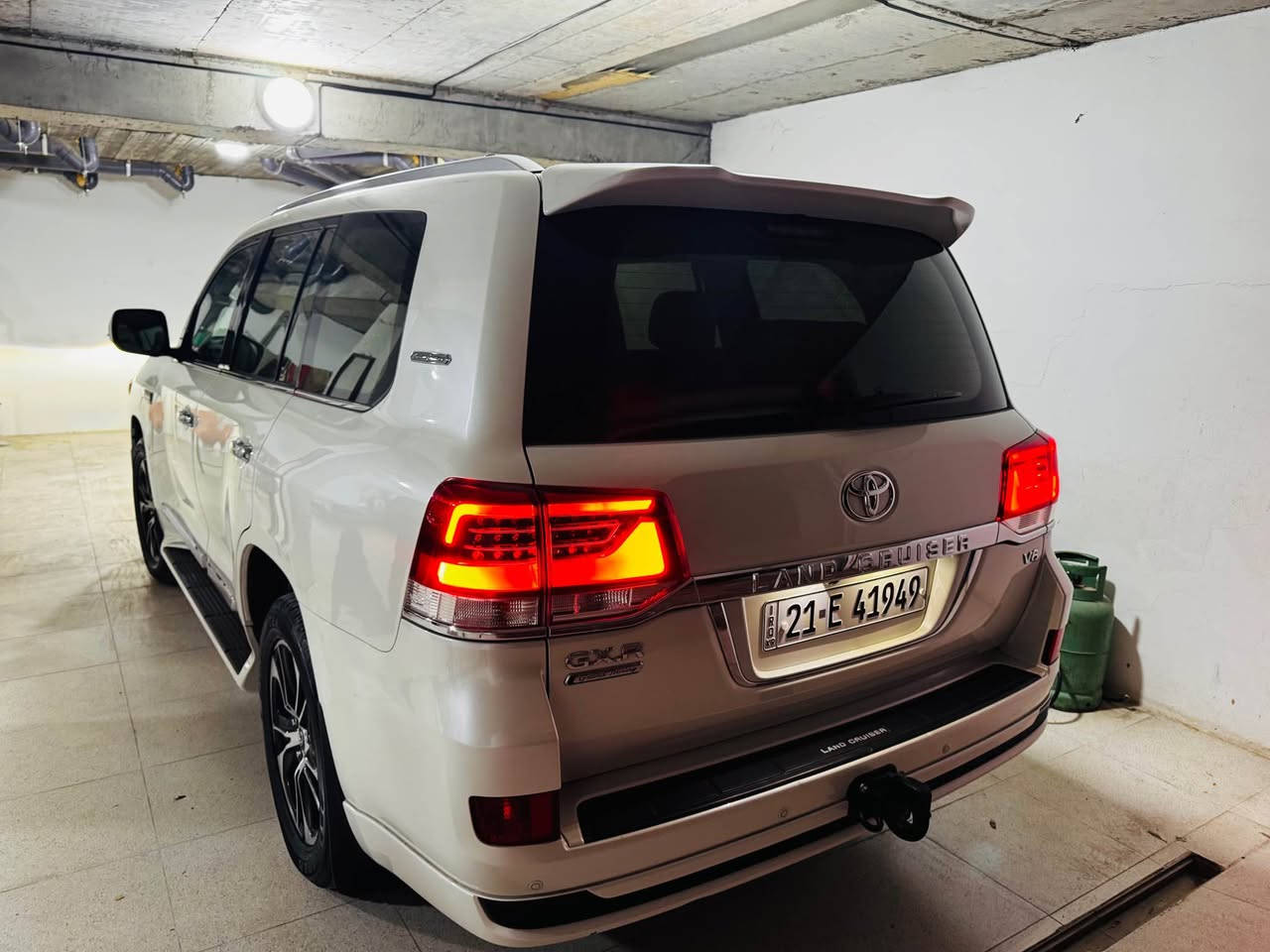 لاندكروزر مۆدیل ٢٠٢١ بە ناوی خۆمانەوەیە ٧٦٠٠٠ حەقیقی رۆشتووە.هیچی پێوە نیە تەنیا شوختێکی بەسیت.ژمارەی خاوەنی سەیارە *********** السليمانية, العراق
