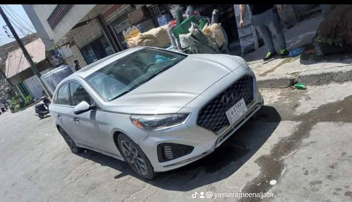 السلام عليكم
سوناتا ٢٠١٨ سبورت Hyundai Sonata 2018 Sport
محرك 2.0 Turbo
رقم بغداد بأسمي 
حادث صور موجوده 
فول مواصفات 
فتحة 
تشغيل بصمه بصمة ابواب
كشنات جلد أمامية كهرباء  ( تدفئة &تبريد )
سايد بريك بصمة
 ترحيب 
يدات نيكل 
دواسات نيكل 
كشنات ذاكره
نظام Auto hold
اربع وضعيات قيادة ( smart, eco, sport, comfort )
سستم صوت ( infinity ) 
قطعتين تبريد 
كاميرا دوارة 
حساس اطارات
حساسات خلفية 
بگ لايت لد 
مرايات جانبية قلاب بالرجوع
صندوق ذكي عند الاقتراب
تحكمات كاملة وشفتات ستيرن 
تدفئة ستيرن ستيرن حرف D
بردات خلفية 
شحن لاسلكي 
شاشة كبيرة نظام Gps  
نظام( قياس ضغط الاطارات tire pressure )
ويل ١٨ رياضي 

السعر 130 وبيها مجال بسيط
 للاستفسار الإتصال ***********
مكلف بالنشر خاص ماجاوب اتصل على الرقم
