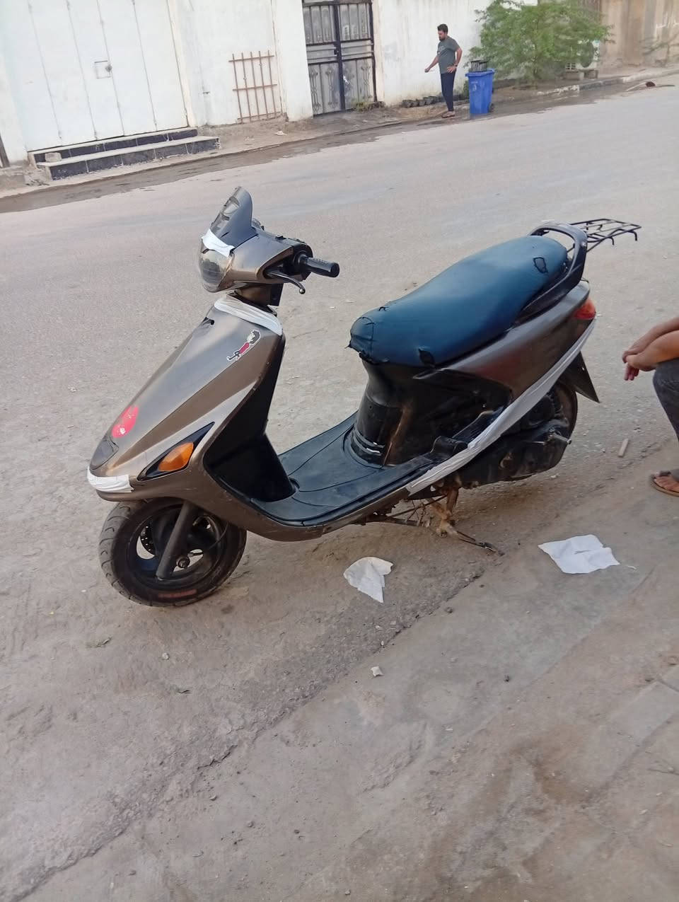 سلام عليكم درجه فراشه للبيع درجه نضيفه بس بوشه  لدرجه تجي وتفحص عنوان البصره حي لنتصار
الرقم ***********السعر 350وبيه مجال
