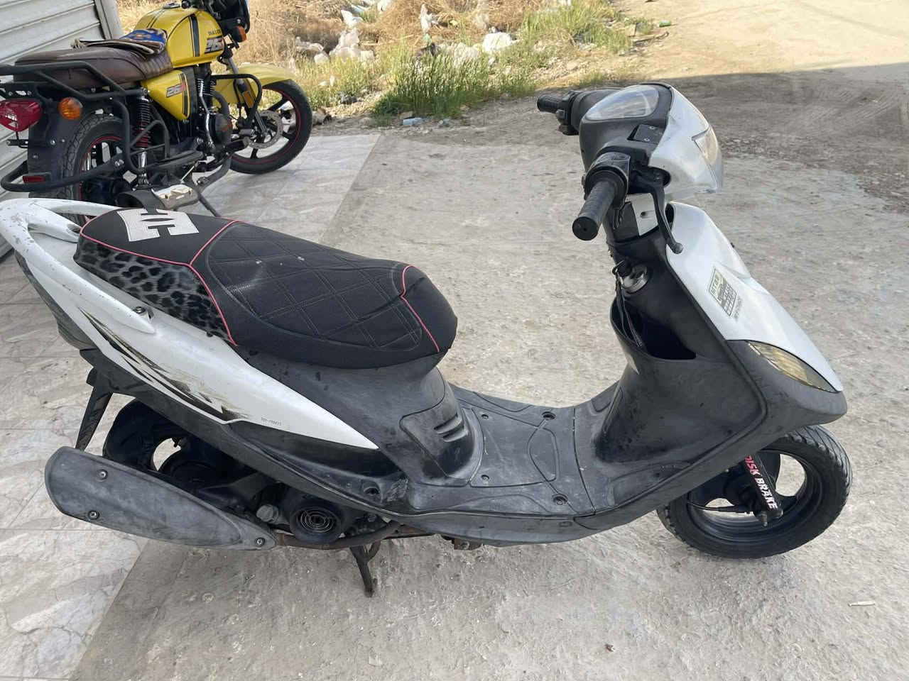 للبيع مكفوله حله مركز
800 وبيه مجال بسيط

***********
