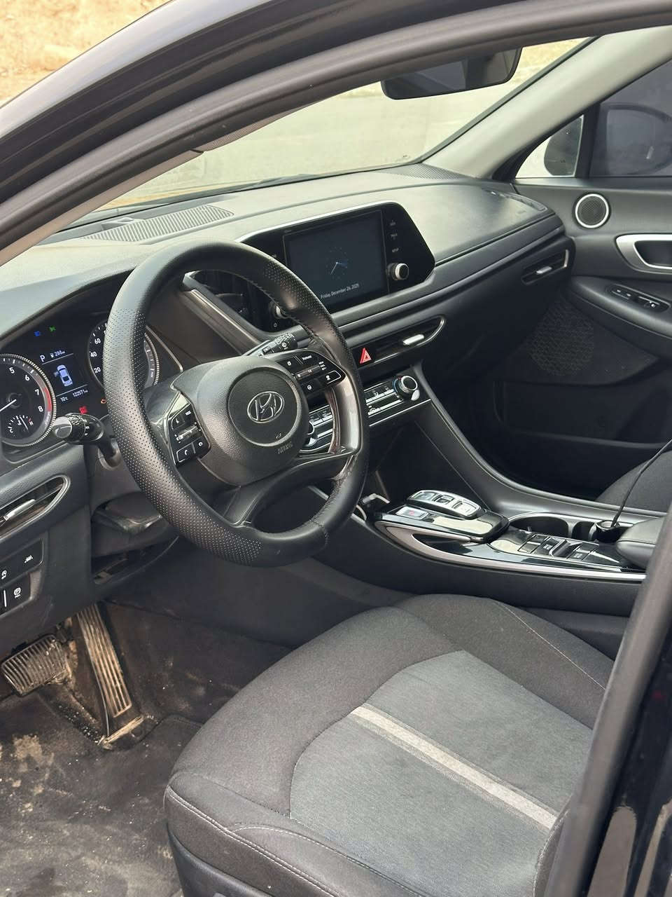 سوناتا موديل 2021 سياره بيها جاملغ و نص صندوق سبغ و 2 مكان  تعديل سيارا كير محرك شرط  كلش حلوه ناعمه سياره  ارباع تايرات جديد صيانه كامله  بسمي تحويل وكالة شرط رقم تلفون *********** سعر مطلوب 145
