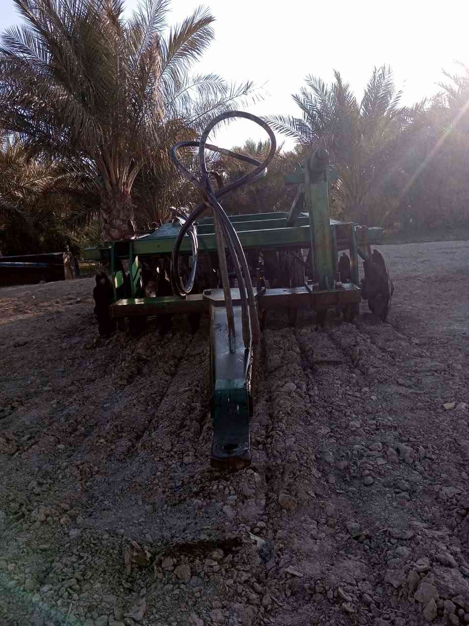 للبيع دسك 20وفدان البير 12ما مشتغلات شي قليل المكان واسط ***********.   ***********
