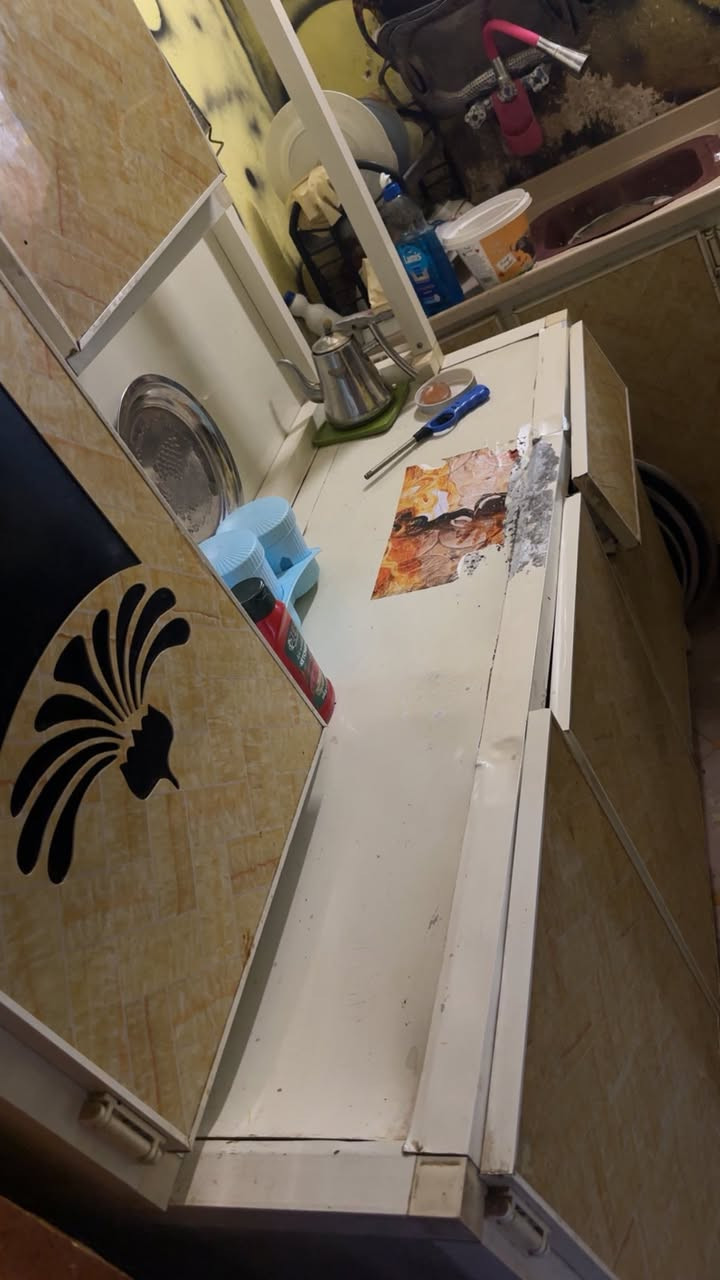 سلام عليكم يوجد كاونتر للبيع سنك مرمر بي ضرر بسيط يتعدل ماعندي احد يسوي سعر 150وبي مجال


**إذا كنت صاحب هذا الإعلان وتريد حذفه لأي سبب، رجاءا أرسل رسالة إلى الدعم الفني**