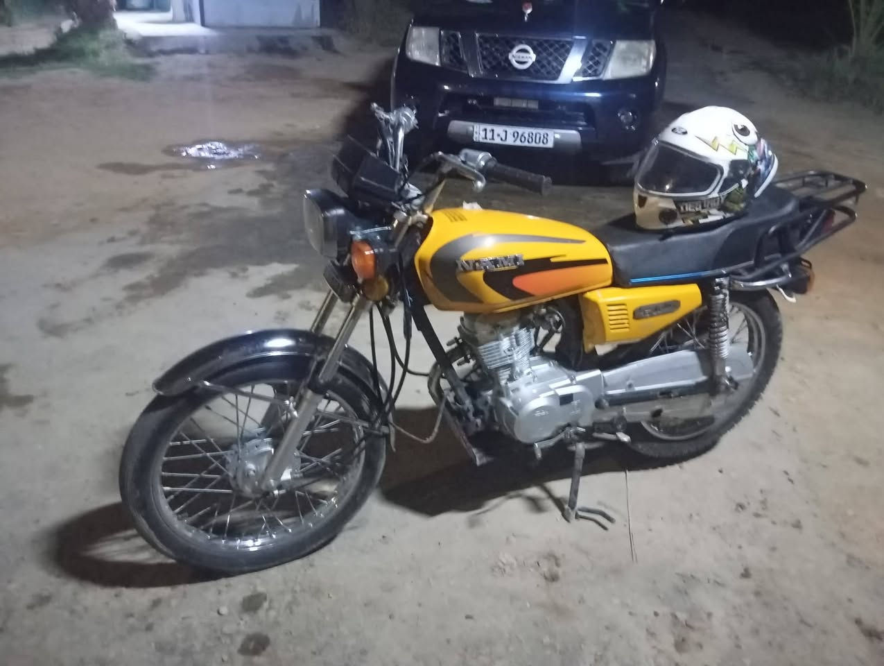 للبيع نامه أورق موديل 23 طلعه ب24 مامفتوحه محرك ناعم مستعجل على بعته رقمي ***********
